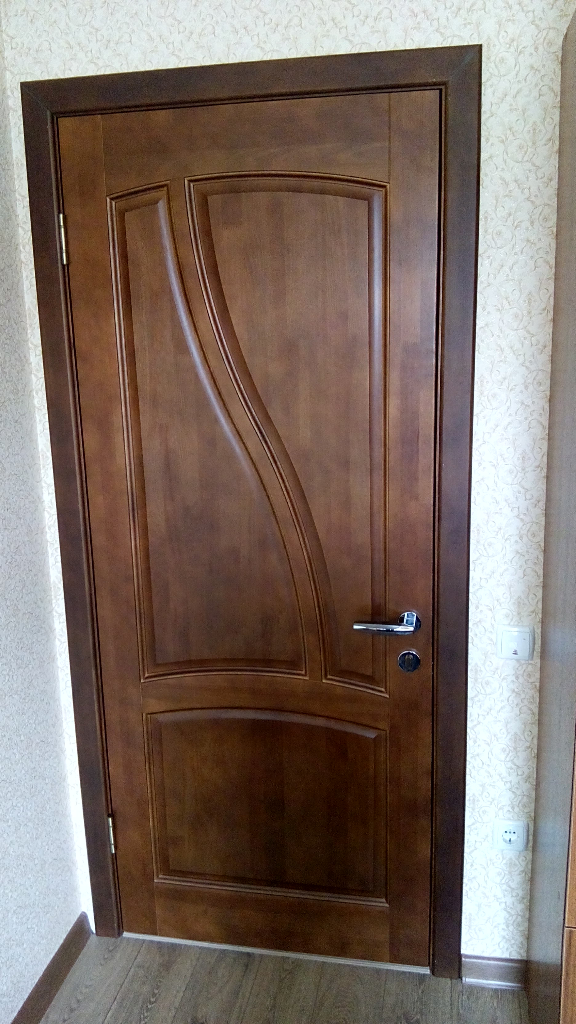 Фото установка деревянной двери в квартире