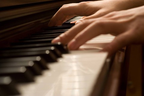 Фото Обучение игре на фортепиано  1