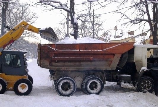 Фото Уборка прилегающей территории 1